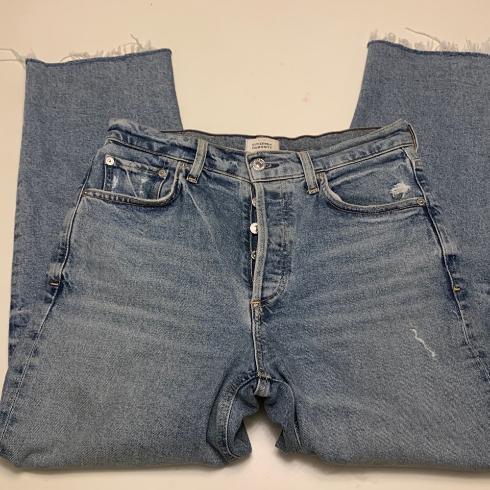 Citizens of Humanity boyfriend jeans. Size 27. High waisted.  C